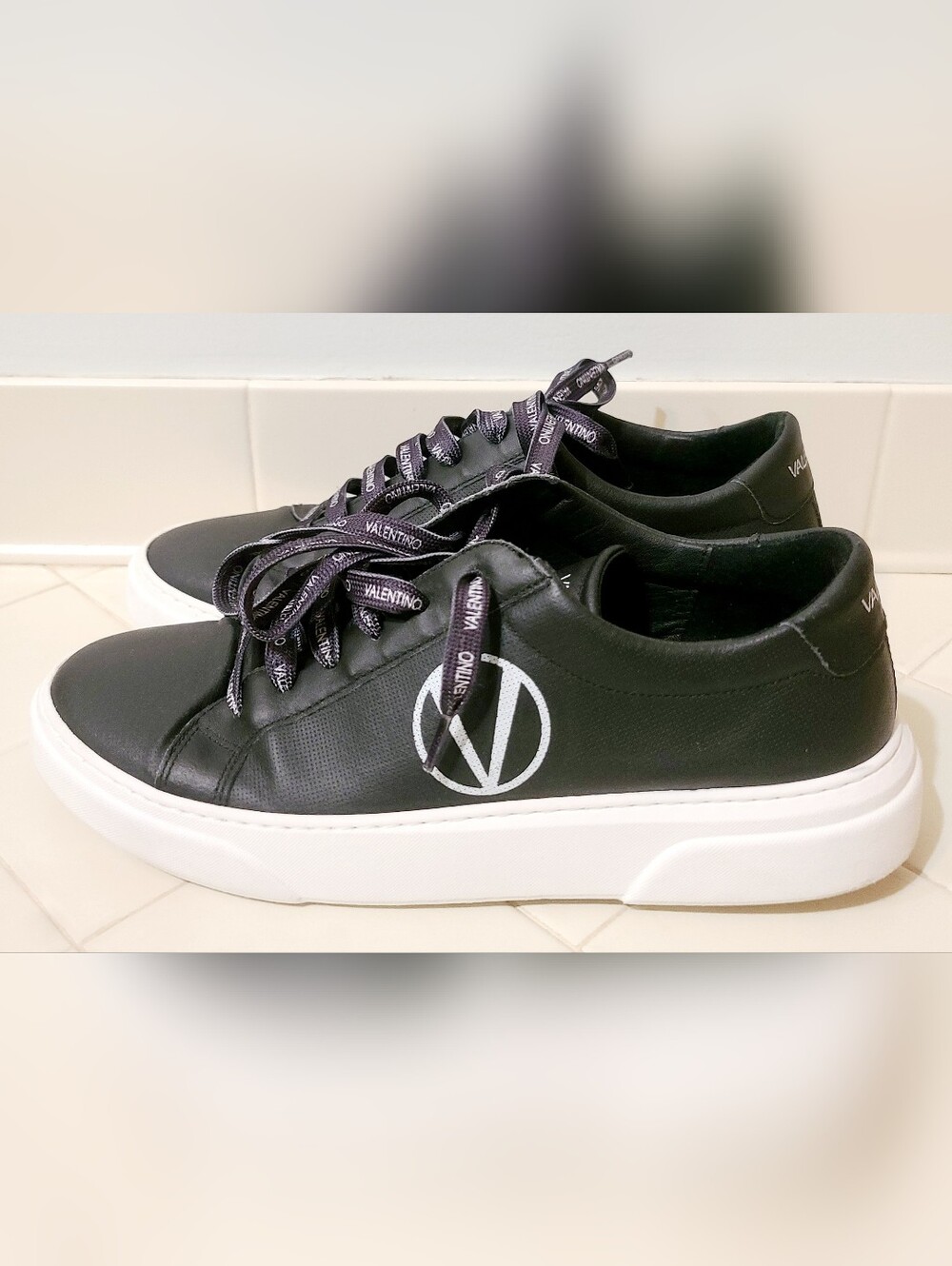 Valentino by Mario Valentino Febo Leather Sneakers Men's Size 10.5
